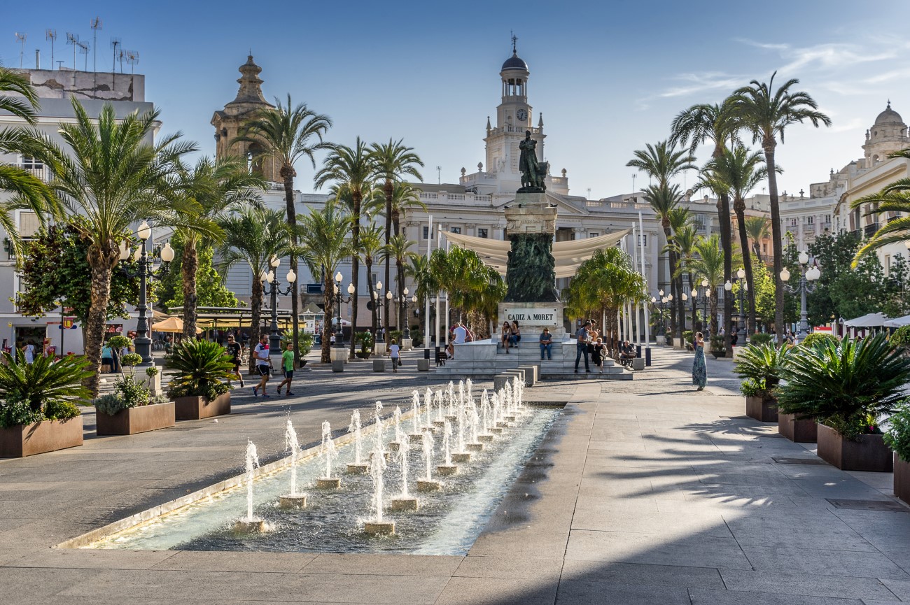Plaza-of-San-Juan-de-Dios-cadiz